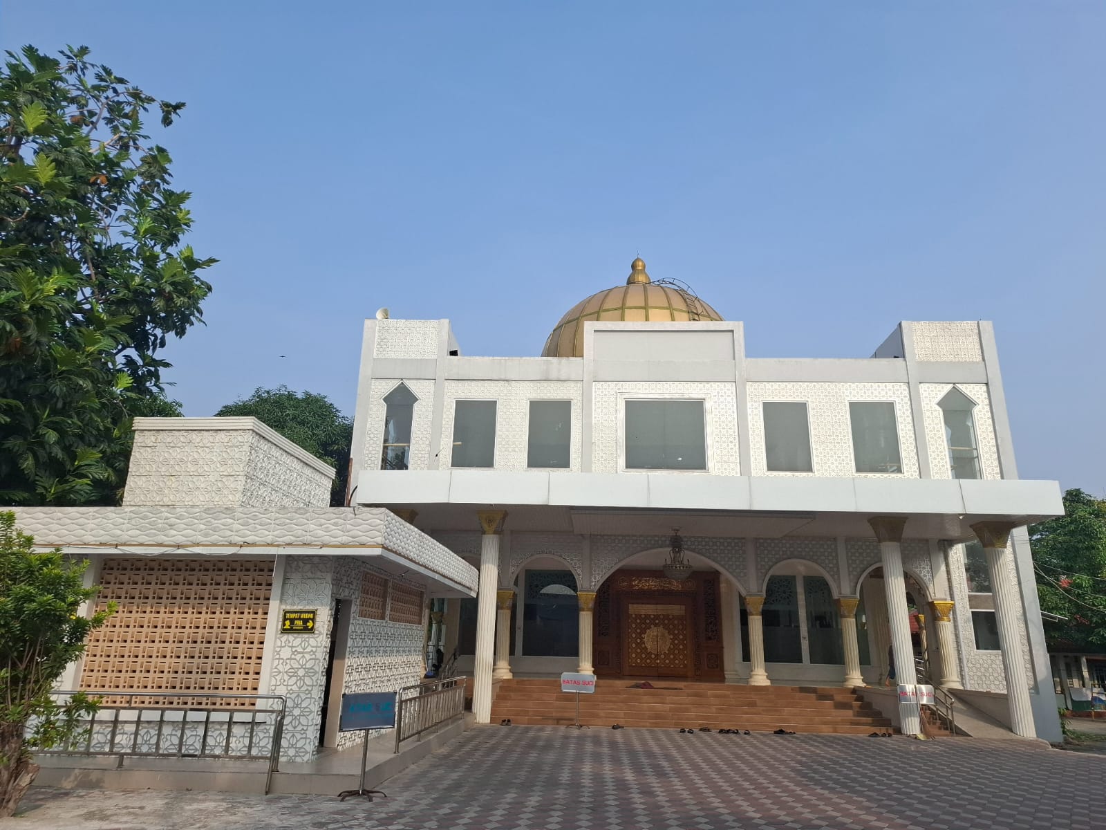 Masjid Baitul Mukminin
